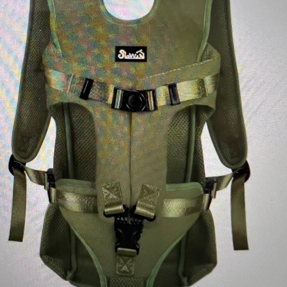 NWOT: SlowTon Pet Carrier 'Medium'